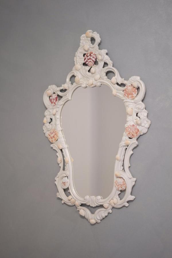 New In!Amalie At Santa Lucia Apartment Naples Luaran gambar