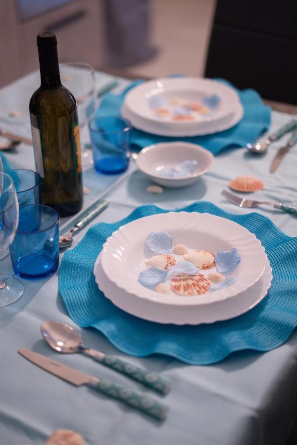 New In!Amalie At Santa Lucia Apartment Naples Luaran gambar